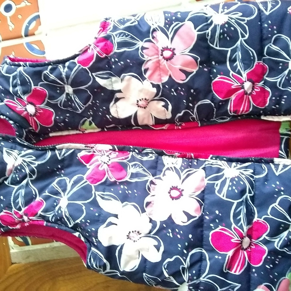 Girls puffer vest from Gymboree. NWOT.